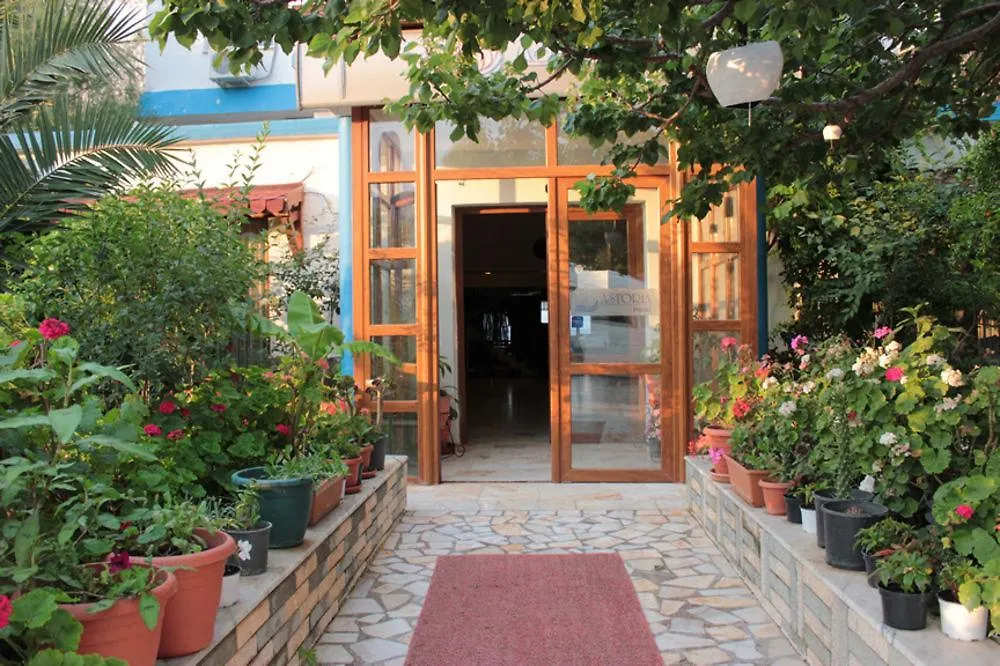 Can Karaburun Hotel