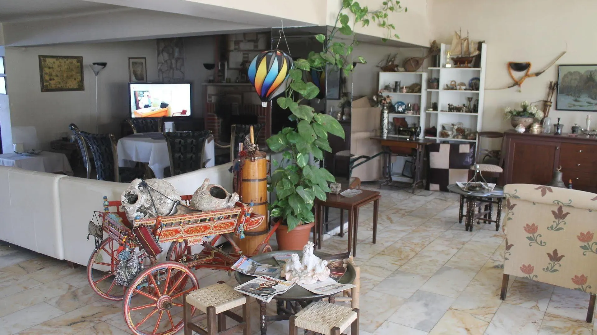 Can Karaburun Hotel Türkiye