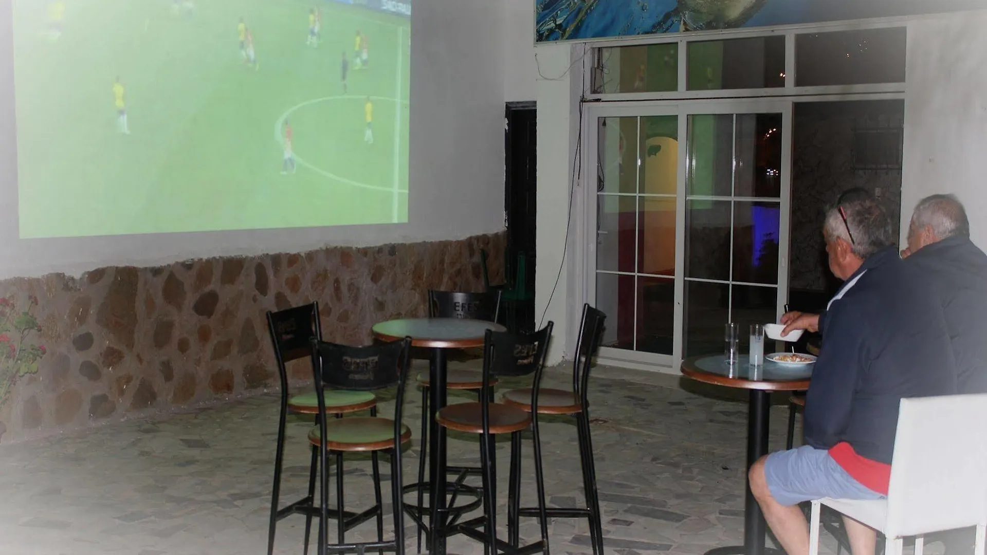 Can Karaburun Hotel