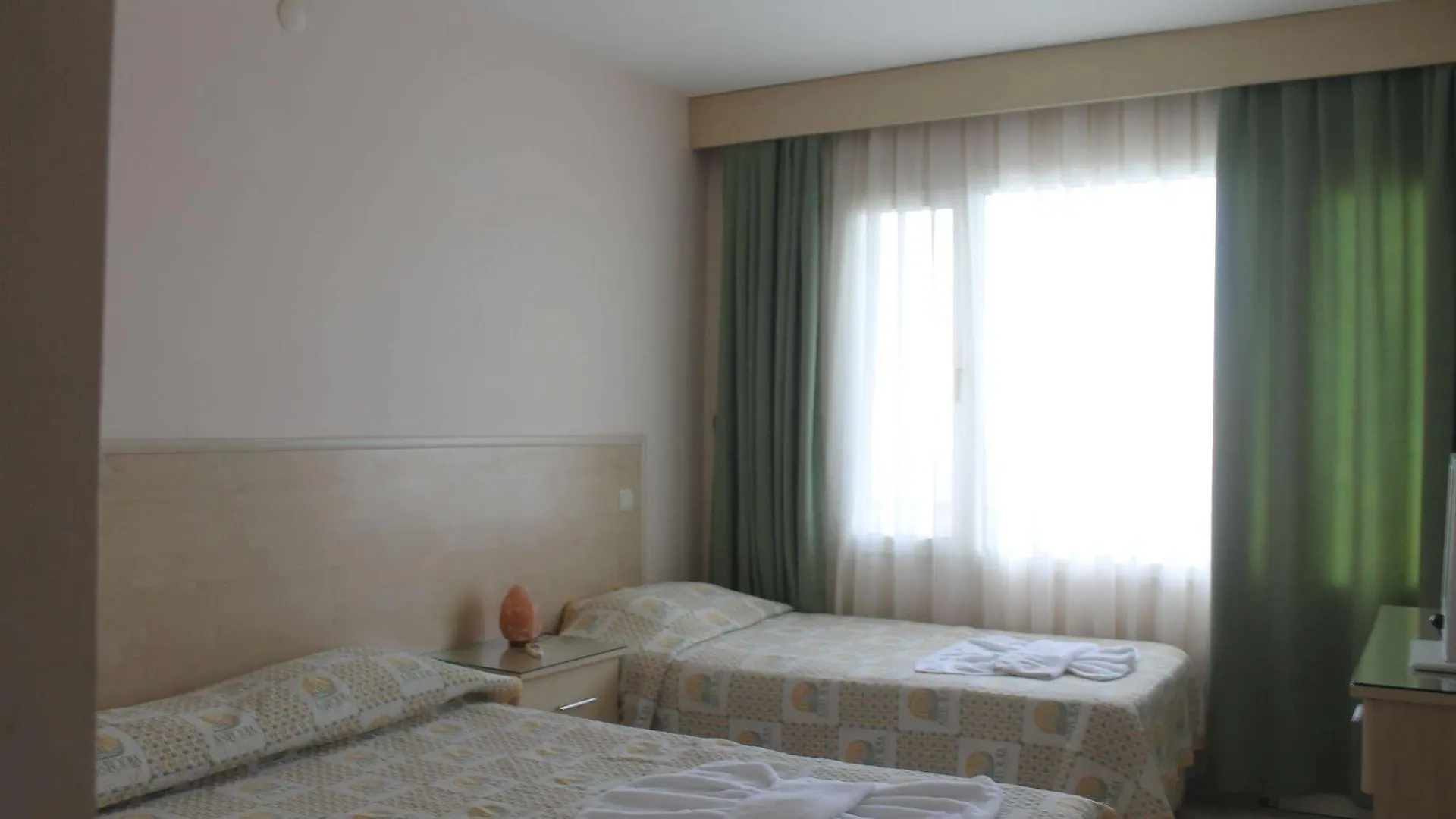 Can Karaburun Hotel İzmir