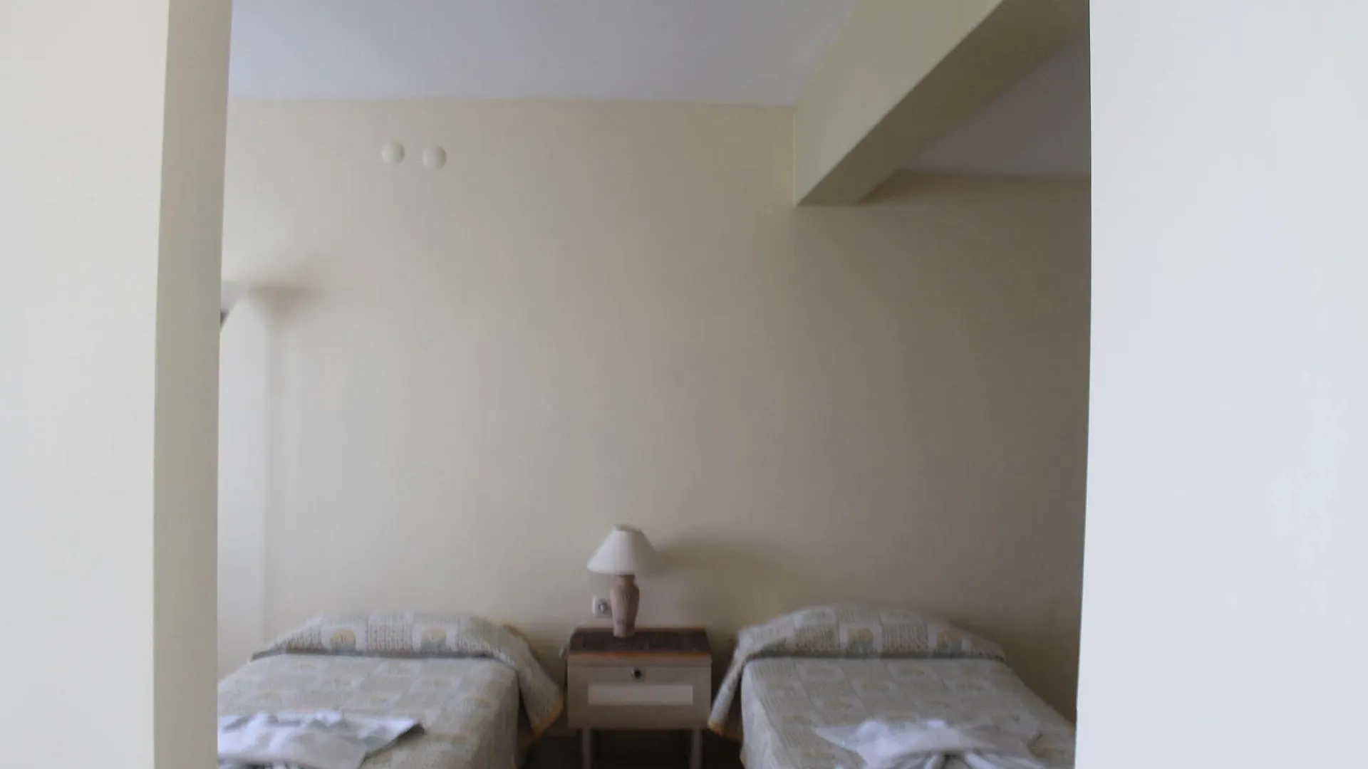 Can Karaburun Hotel 3*, İzmir