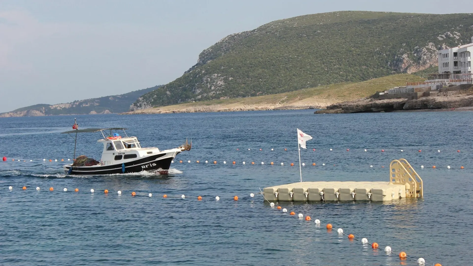 Can Karaburun Hotel